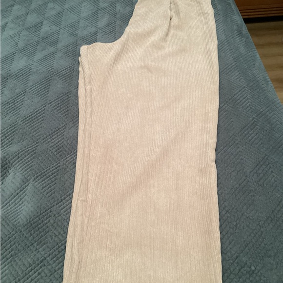 AND NOW THIS wide leg pant, size 18W, color Almond (tan), actual color #1, #2 - Picture 4 of 6